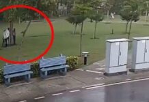 Σοκαριστικό βίντεο: Η στιγμή που κεραυνός χτυπά και ρίχνει κάτω 4 ανθρώπους