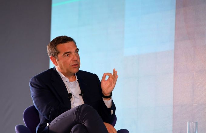 Τσίπρας για Τουρισμό: Θεωρούν τους εργαζόμενους αναλώσιμους