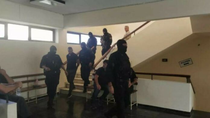 Mυλοπόταμος: Eπίθεση σε Γερμανούς τουρίστες- Ελεύθερος ο συνοδηγός