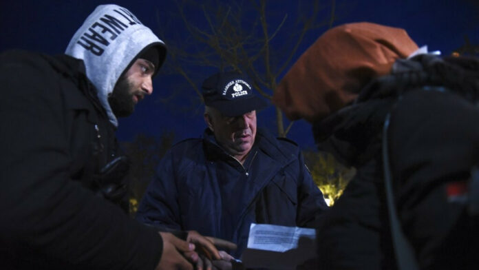 Έβρος: Πώς η τουρκική στρατοχωροφυλακή «σπρώχνει» τους μετανάστες προς την Ελλάδα – Το οργανωμένο σχέδιο