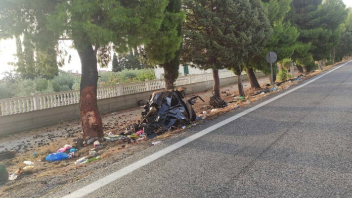 Γαλαξίδι: 21χρονη και 24χρονος νεκροί σε τροχαίο στο