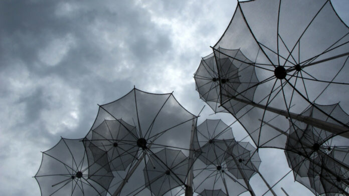 Δεκαπενταύγουστος: Καταιγίδες, βροχές και χαλάζι- Άστατος ο καιρός το Σάββατο