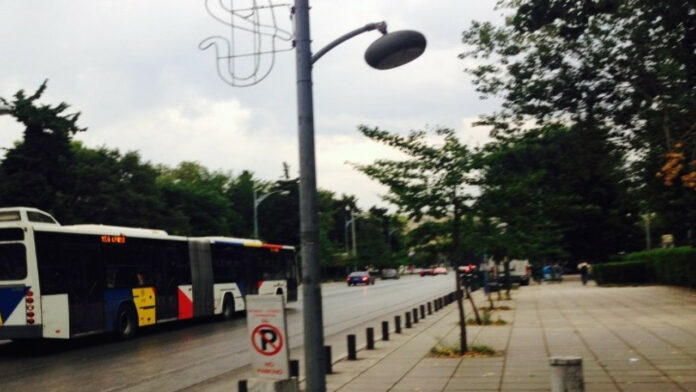 Θεσσαλονίκη: Διακινούσε παράνομα αλλοδαπούς με… αστικά λεωφορεία