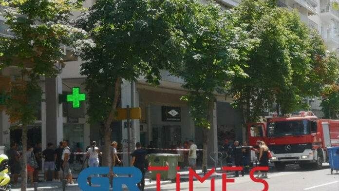 Θεσσαλονίκη: Φωτιά σε διαμέρισμα- Απομακρύνθηκαν γιαγιά και εγγονός