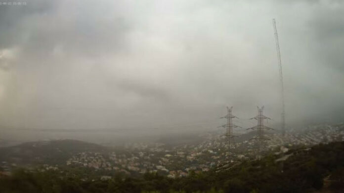 Κακοκαιρία: Timelapse βίντεο από τη χθεσινή καταιγίδα στην Αττική