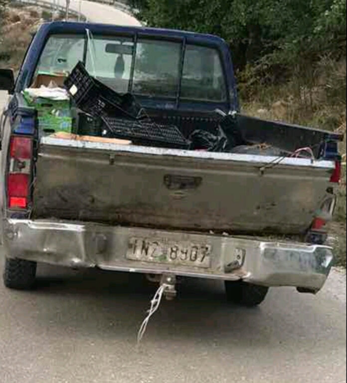 Κακοποίηση γαϊδάρου στη Ζίτσα: Φέρει βαθιά τραύματα – Φωτογραφία με το σχοινί στο αγροτικό