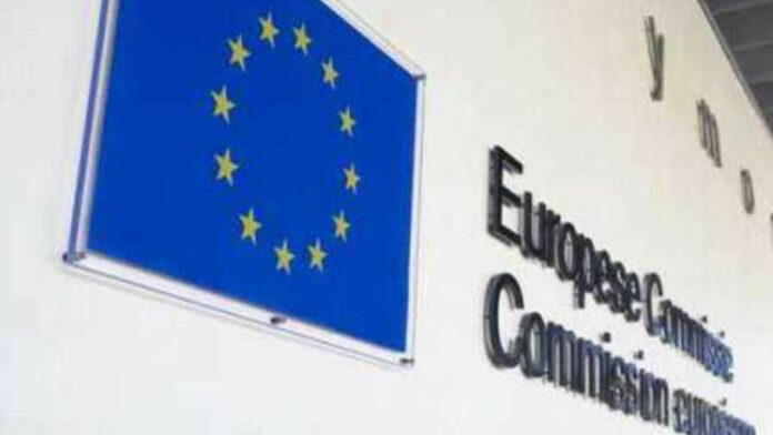 Κομισιόν: Παρακολουθούμε «πολύ στενά» το θέμα των παρακολουθήσεων στην Ελλάδα
