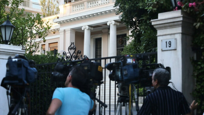 Κυβερνητικές πηγές: Η υπεροχή της ΝΔ εξακολουθεί να είναι καθαρή και μεγάλη