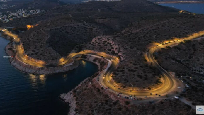 Λιμανάκια Βουλιαγμένης: Νέος ασφαλτοτάπητας και φώτα LED