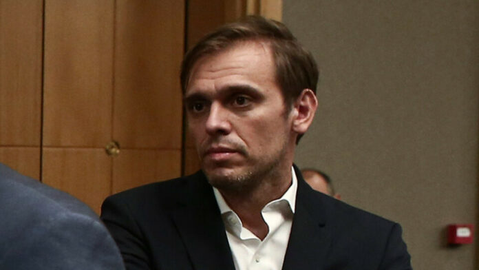 Μάντζος: Πλαφόν στη λιανική τιμή του ρεύματος σημαίνει πως επιβαρύνονται με το κόστος και οι εταιρείες