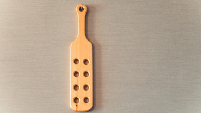 Μιζούρι: Επιστρέφει ο ξυλοδαρμός μαθητών στα σχολεία με χτυπήματα από κουπιά