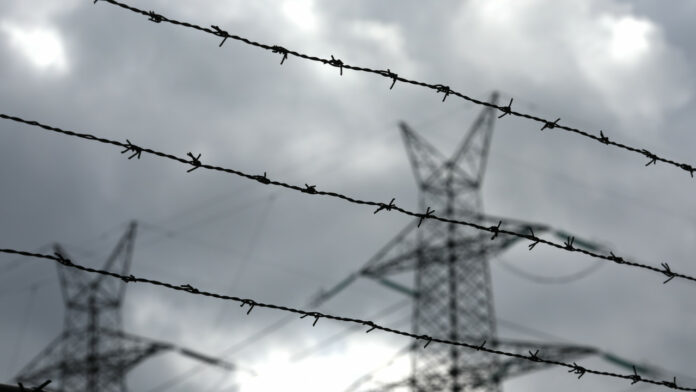 Νότια προάστια: Ολιγόλεπτες διακοπές στην ηλεκτροδότηση λόγω της καταιγίδας