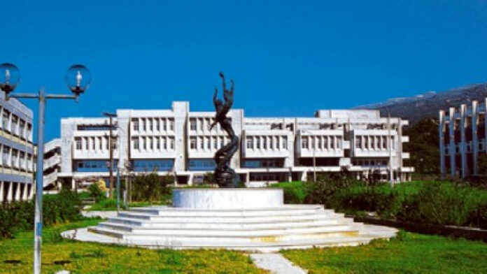 Πανεπιστήμιο-Πατρών-Σχολή-με-μόλις-15-φοιτητές-Τα-τμήματα.jpg