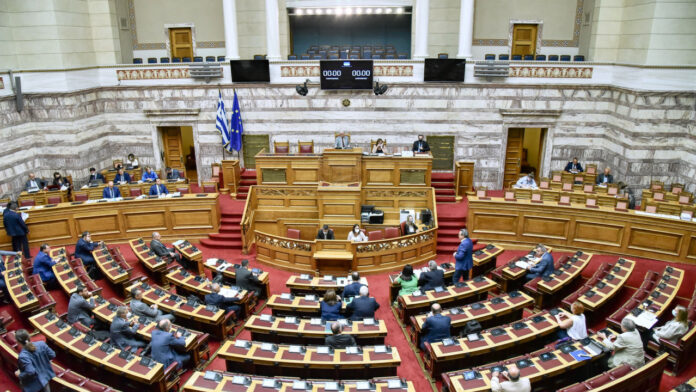 Παρακολουθήσεις: Ανοίγει νωρίτερα, στις 22 Αυγούστου η Βουλή