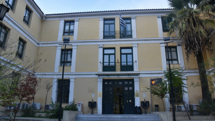 Παρακολουθήσεις: Εισαγγελική παρέμβαση για δημοσίευση απορρήτων εγγράφων της ΕΥΠ