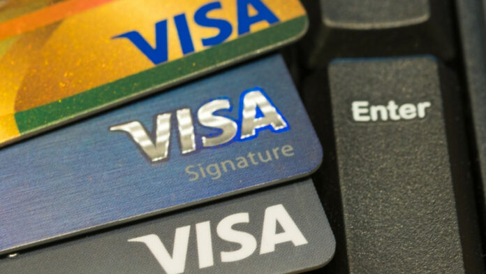 Πύργος: Μπήκαν σε σουίτα ξενοδοχείου και άρπαξαν ότι βρήκαν