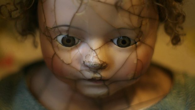 Πώς να καταλάβετε αν σας κοροϊδεύουν σε μια σχέση, φιλία ή στη δουλειά