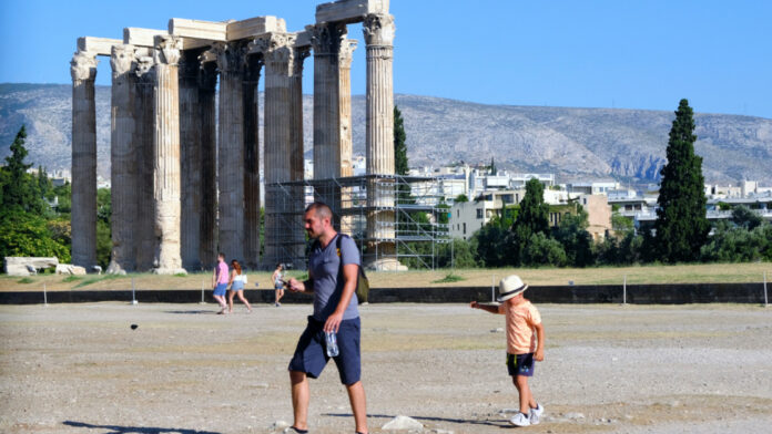 Στη «φάκα» των Αρχών δύο αλλοδαποί πορτοφολάδες