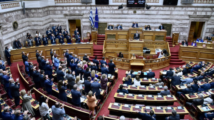 Ταμείο-για-την-πρώτη-μάχη-της-Βουλής-κάνουν-ΝΔ-ΣΥΡΙΖΑ.jpg