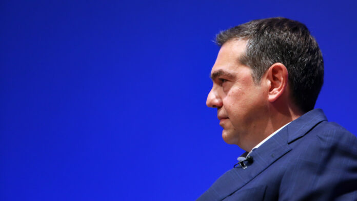 Τσίπρας: Η μέρα της Μάνας που αγαπά, συγχωρεί, παρηγορεί, στηρίζει