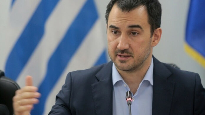 Χαρίτσης: Σε ιστορικό υψηλό μηνών τα καύσιμα- Είναι «ακρίβεια Μητσοτάκη»