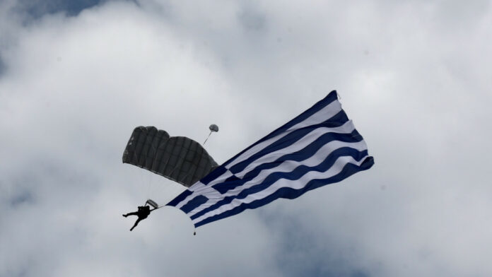 Athens Flying Week: Τα Rafale και το αεροπλάνο του Maverick κλέβουν την παράσταση