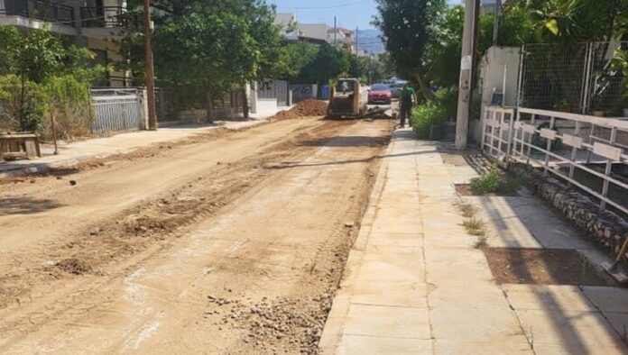 Αγωγοί ομβρίων και νέα φρεάτια και στην περιοχή του Ελαιώνα στο Ελληνικό