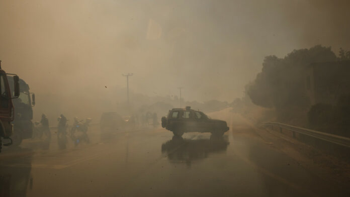 Άνοιξε η πλατφόρμα για τους πυρόπληκτους της Βρίσας, των Μεγάρων και των Κρεστένων – Παρατείνεται για την Πεντέλη