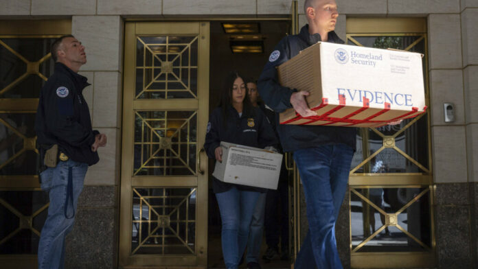 Έφοδος του FBI στα περιουσιακά στοιχεία του Ρώσου ολιγάρχη Βέξελμπεργκ