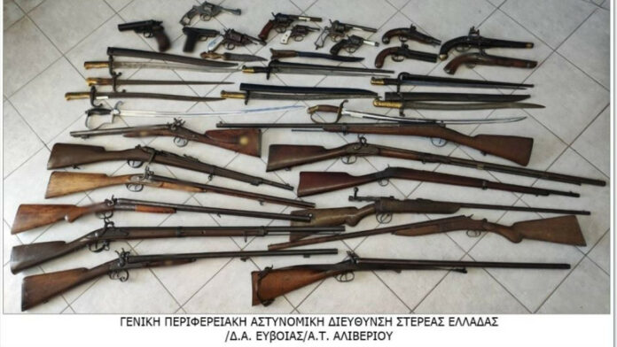 Αλιβέρι: Βρέθηκε στον κατοχή του ολόκληρο οπλοστάσιο