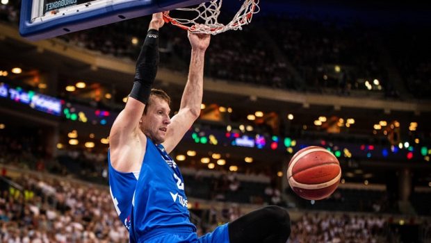 Αυτή είναι η Τσεχία: Η παρέα των Σατοράνσκι και Βέσελι που απειλεί την Εθνική