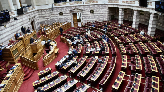 Βουλή-Τροπολογία-στο-περιθώριο-μικτού-κέρδους-σε-καυσόξυλα-πέλετ-και.jpg