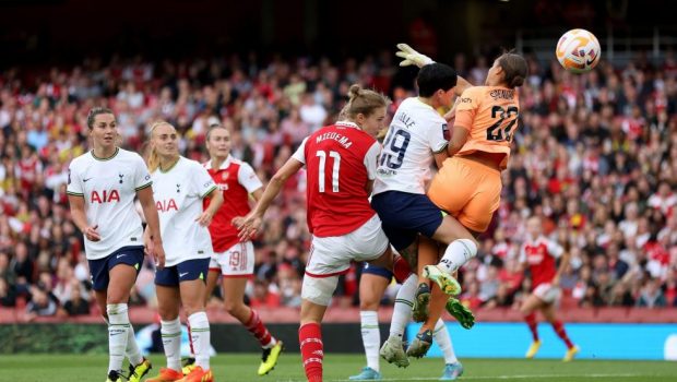 Γράφτηκε ιστορία στο γυναικείο ποδόσφαιρο: Ρεκόρ προσέλευσης στο Άρσεναλ – Τότεναμ (pics)