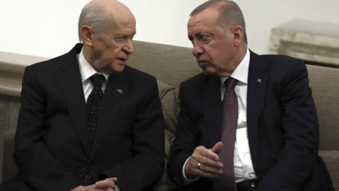 Ελληνοτουρκικά: Σε «αμόκ» Ερντογάν – Μπαχτσελί – Πώς απαντά στις απειλές η Αθήνα