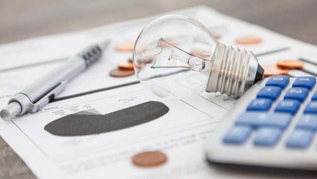 Ενεργειακή κρίση: Σύγκριση του κόστους σε φυσικό αέρι, πετρέλαιο και ρεύμα σε σχέση με πέρυσι – Δείτε παραδείγματα