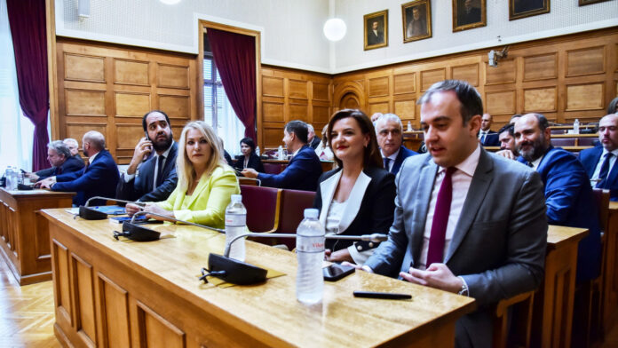 Εξεταστική Επιτροπή – Παρακολουθήσεις: Μυστικές οι εργασίες – Αύριο οι πρώτες λίστες μαρτύρων