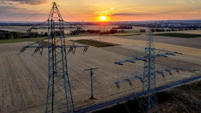 Ευρωπαϊκά συνδικάτα: Εκατομμύρια εργαζόμενοι αδυνατούν να πληρώσουν ρεύμα – φυσικό αέριο