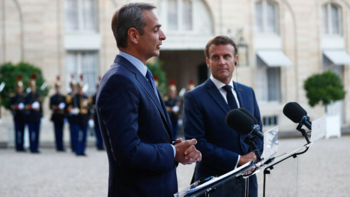 Ηχηρό ελληνογαλλικό μήνυμα στις απειλές Ερντογάν – Συντονισμένες κινήσεις και στο ενεργειακό