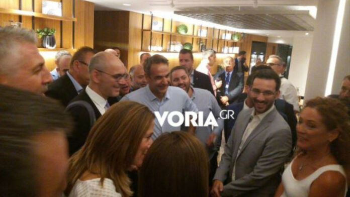 Θεσσαλονίκη: Η βόλτα Μητσοτάκη, οι 10 εκπλήξεις και ο… Μαρσέλο – Δείτε βίντεο