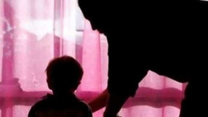 Καλαμάτα: Συνελήφθη 62χρονος για πορνογραφία ανηλίκων και γενετήσιες πράξεις με ανήλικους