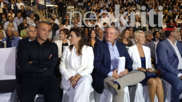 Καραμανλής για παρακολουθήσει: Όλα στο φως για να αποτραπεί η περαιτέρω απαξίωση των θεσμών