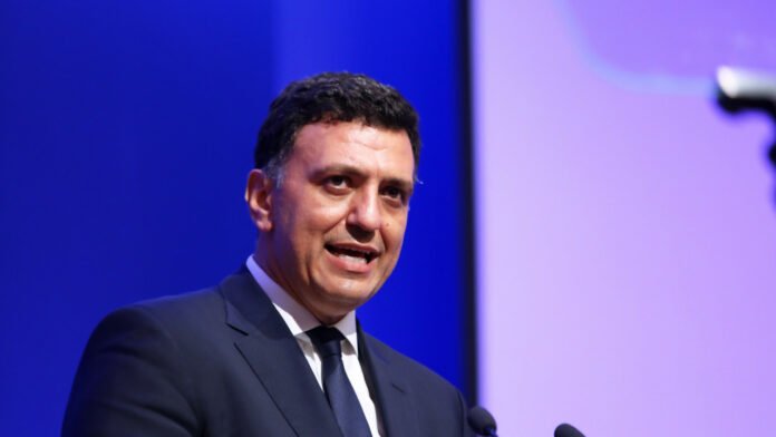 Κικίλιας για Μητροπολίτη Χρυσόστομο: Ντροπή – Η Εκκλησία πάντα στέργει τα θύματα βίας