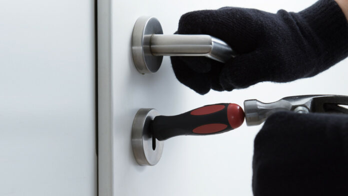 Κρήτη: Ληστές εισέβαλαν σε σπίτι στο Ηράκλειο