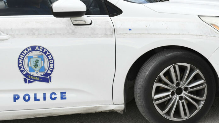 Λήξη συναγερμού στο Κρυονέρι: Παραδόθηκε ο πρώην παίκτης ριάλιτι