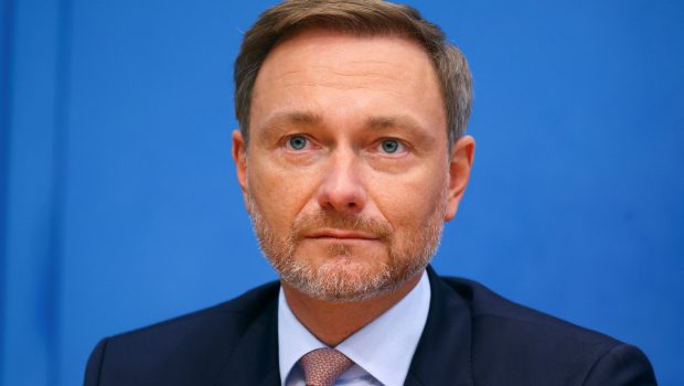 Λίντνερ: «Όχι» στο έκτακτο τέλος φυσικού αερίου, αλλά «ναι» στο φρένο του χρέους