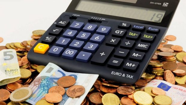 Ληξιπρόθεσμες οφειλές: Πού χρωστάνε οι μικρομεσαίες επιχειρήσεις