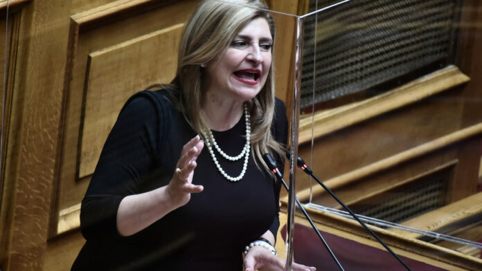 Λιακούλη-ΠΑΣΟΚ-Η-κατάθεση-Δεμίρη-γκρέμισε-το-αφήγημα-Μητσοτάκη.jpg
