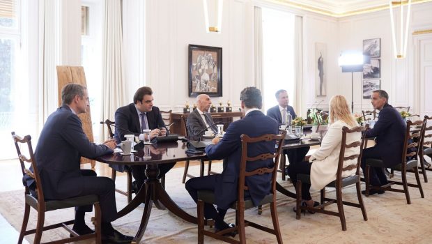 Μητσοτάκης: Συνάντηση με εκπροσώπους του United Group – Επένδυση δύο δισ. ευρώ