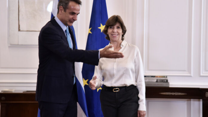 Μητσοτάκης σε Κολονά: Η Τουρκία υπονομεύει την ασφάλεια και τη σταθερότητα στην περιοχή