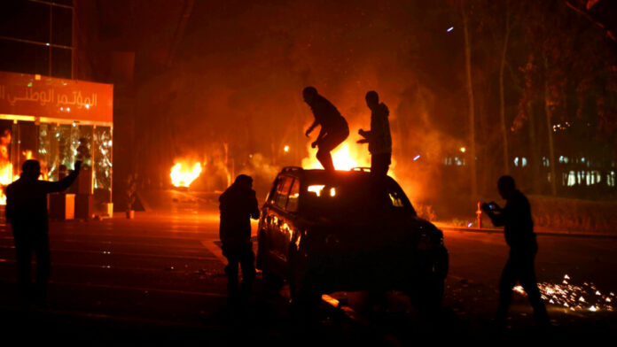 Νέες μάχες σε προάστιο της πρωτεύουσας της Λιβύης